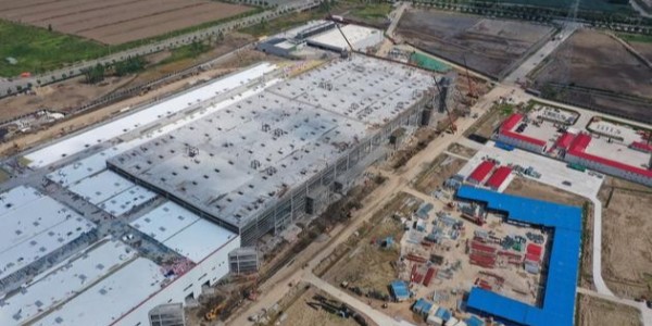 特斯拉预计：年底前在上海工厂投产Model 3电动车